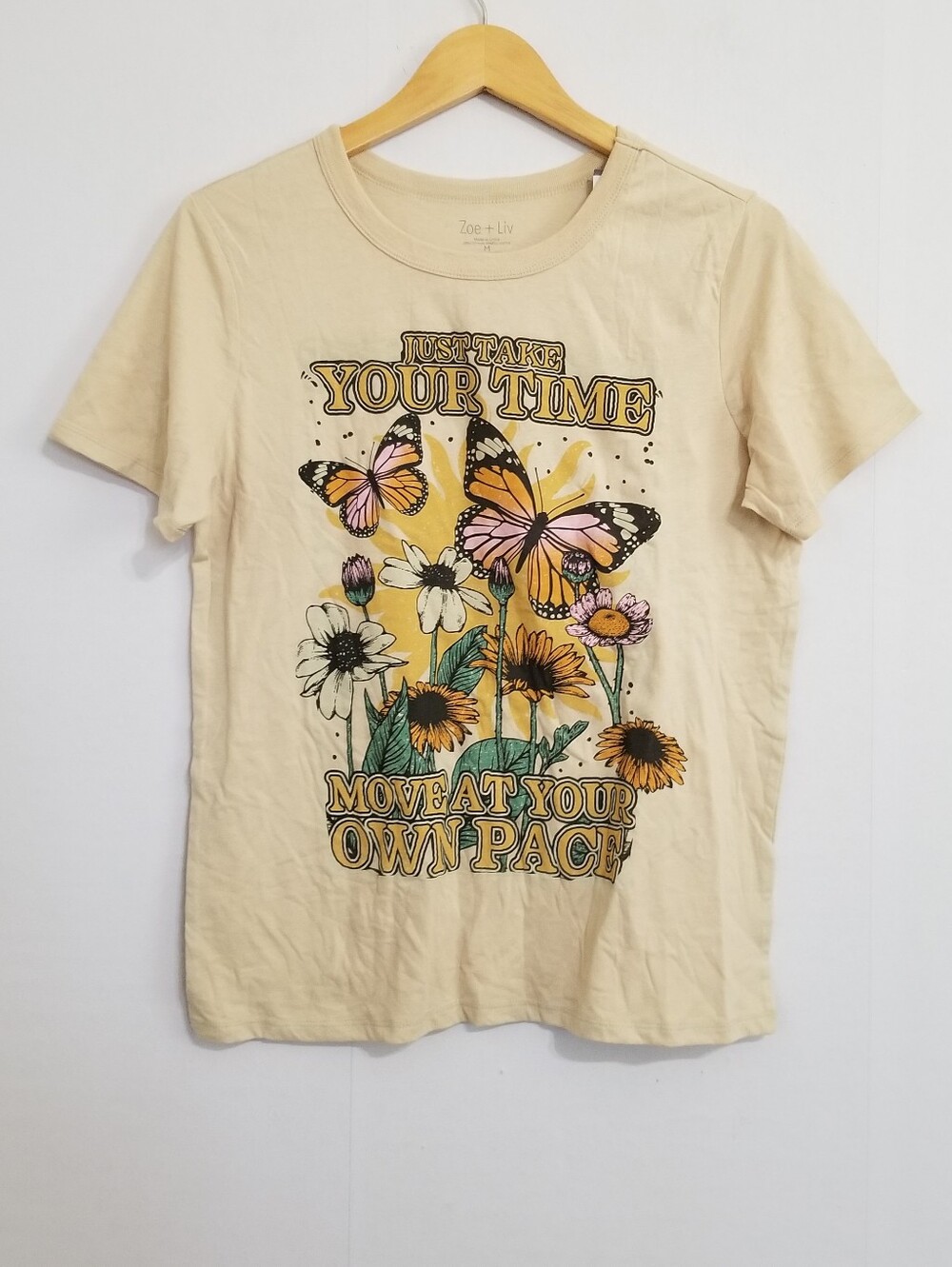 NWT Zoe + Liv Butterfly Sunflower Garden Graphic Size Medium